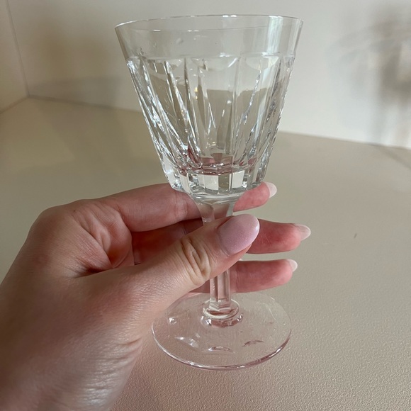 8 Vintage sherry (wine) glasses from the Stuart Crystal Dartmouth collection - Picture 3 of 3